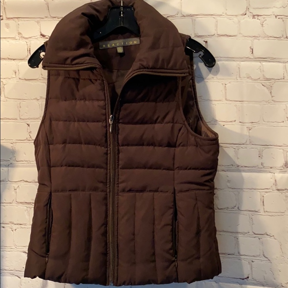 KENNETH COLE REACTION BROWN DOWN VEST SIZE SMALL